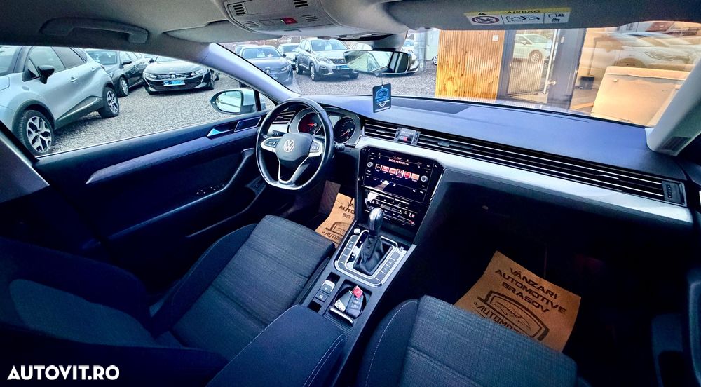 Volkswagen Passat - 11