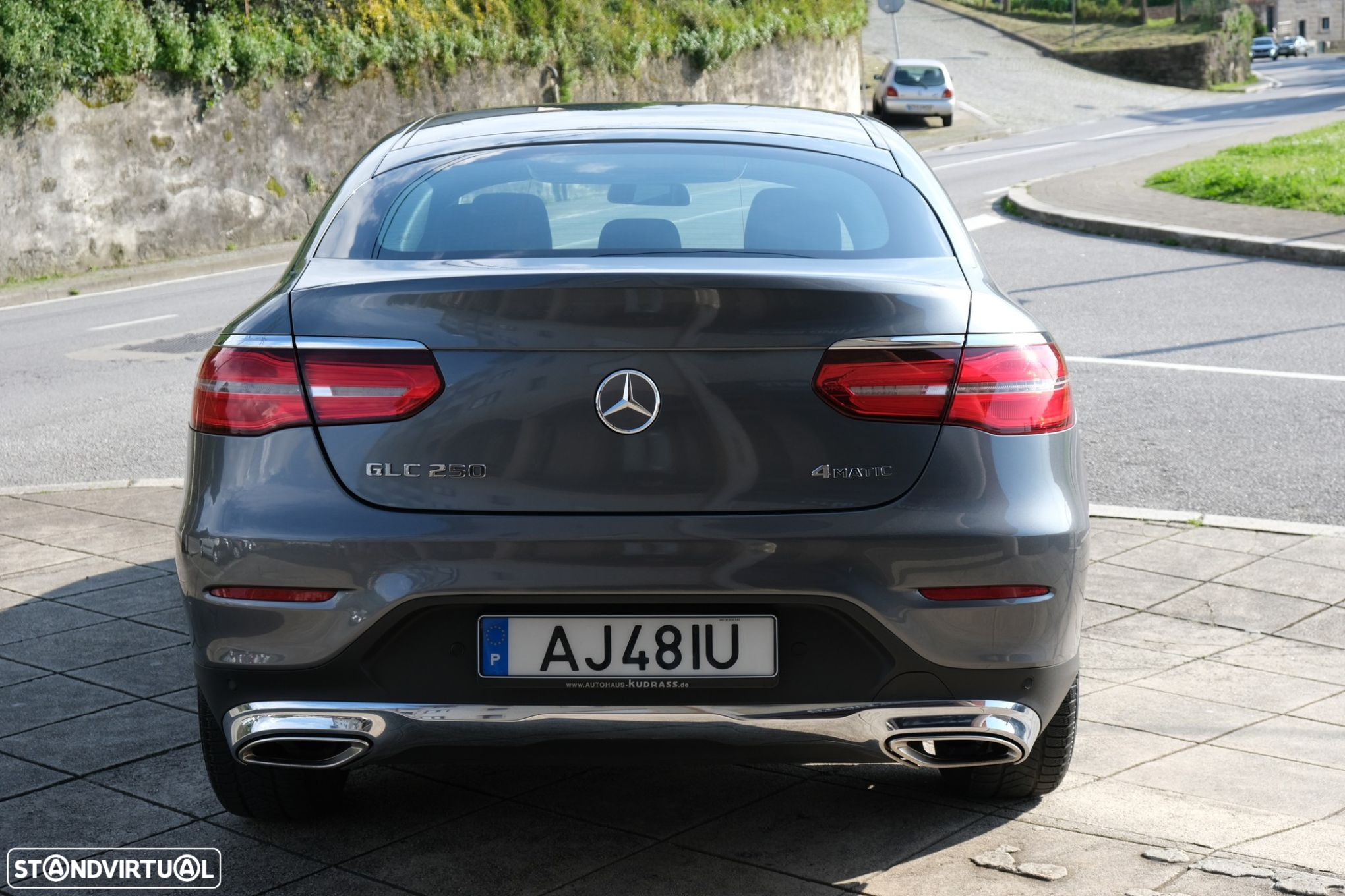 Mercedes-Benz GLC 250 Coupe 4Matic 9G-TRONIC Exclusive - 6