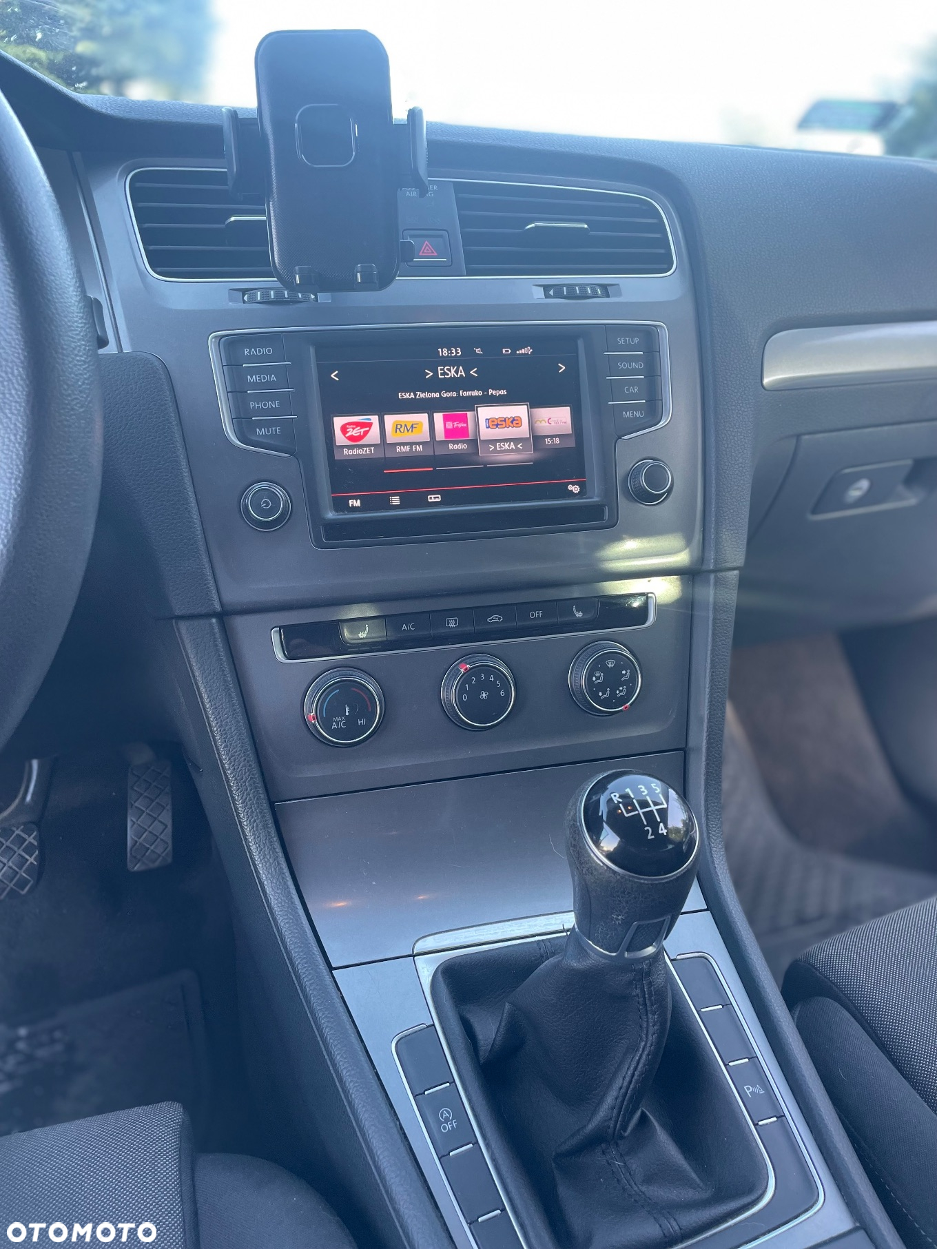 Volkswagen Golf VII 1.6 TDI BlueMotion Trendline - 12