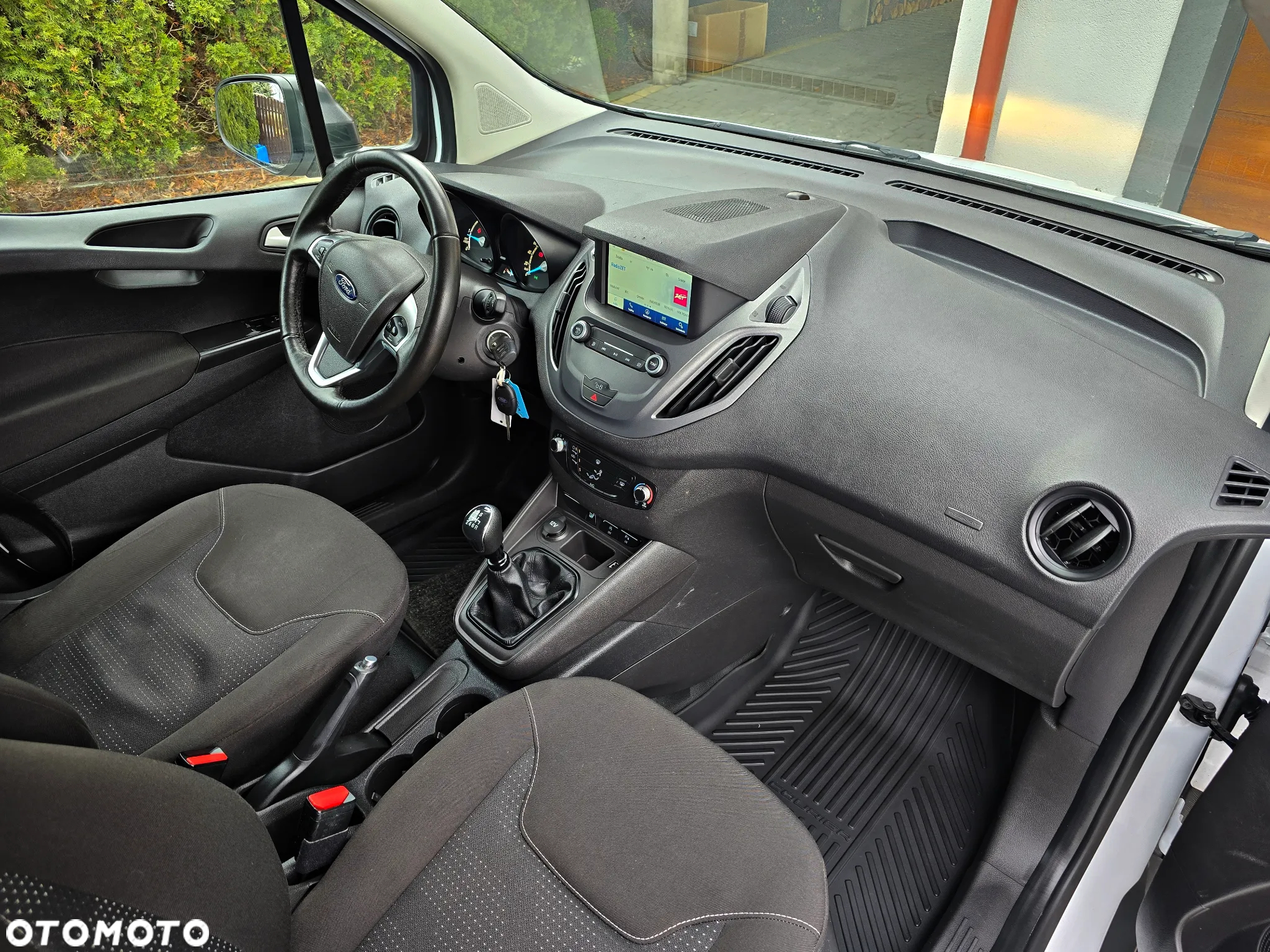 Ford COURIER TRANSIT - 9
