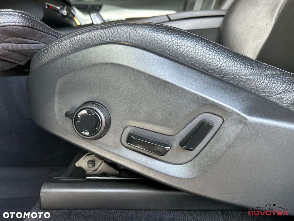 Volvo XC 90 - 20