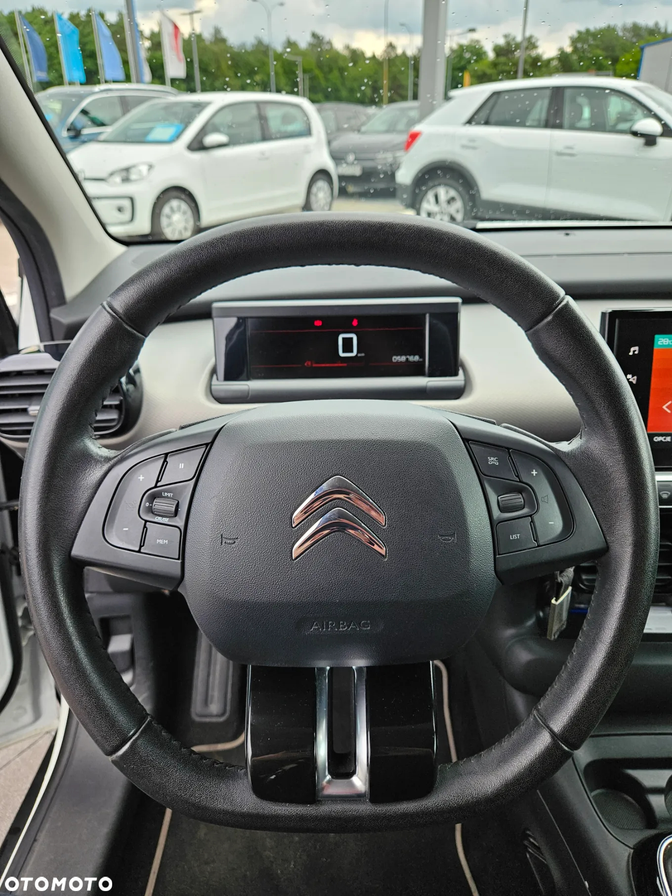 Citroën C4 Cactus 1.2 PureTech Shine S&S - 11