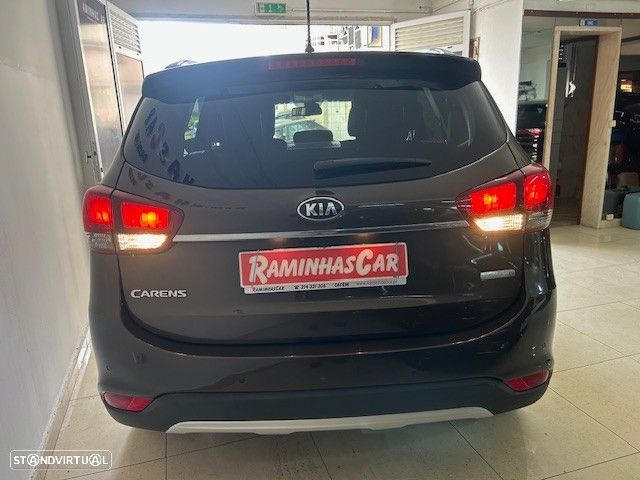 Kia Carens 1.7 CRDi ISG TX - 12