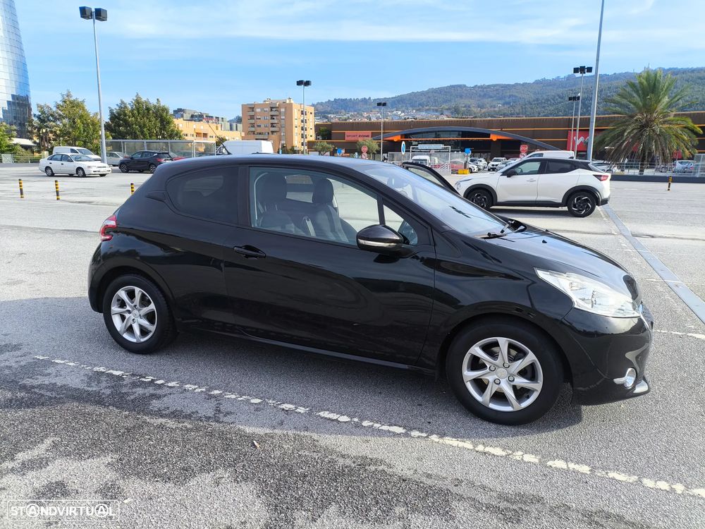 Peugeot 208 1.4 VTi Active - 5