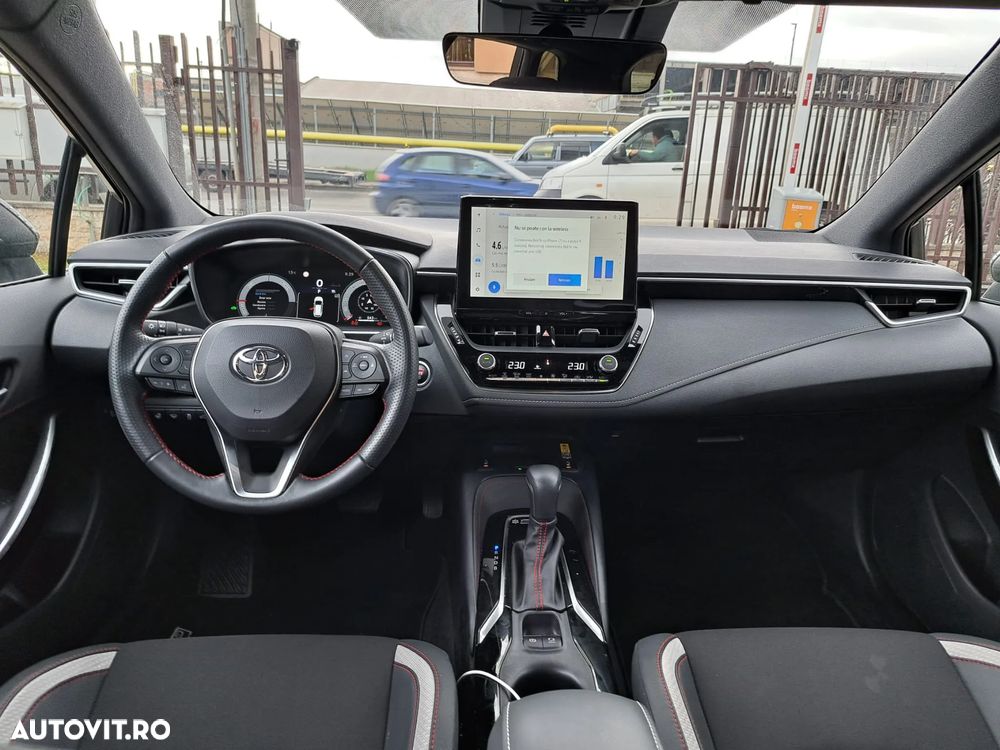 Toyota Corolla - 12