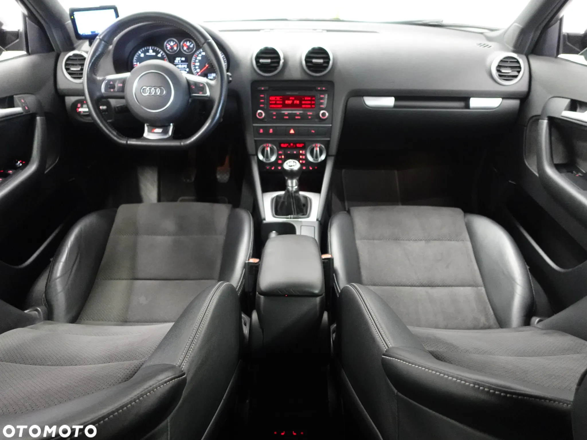 Audi A3 2.0 TDI Sportback DPF quattro S line Sportpaket - 31
