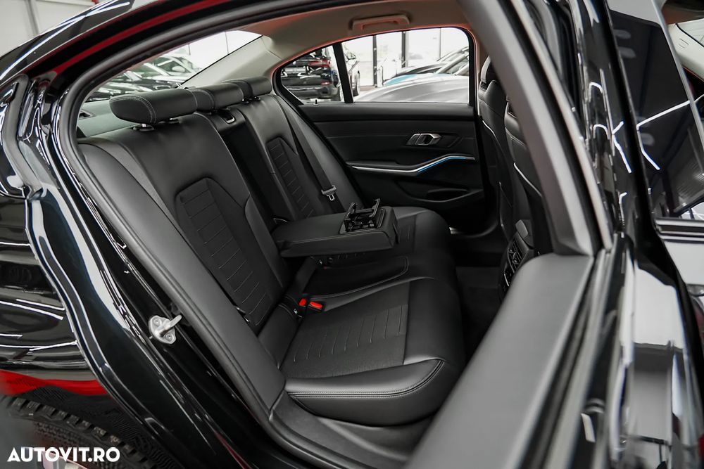 BMW Seria 3 330e Aut. - 15
