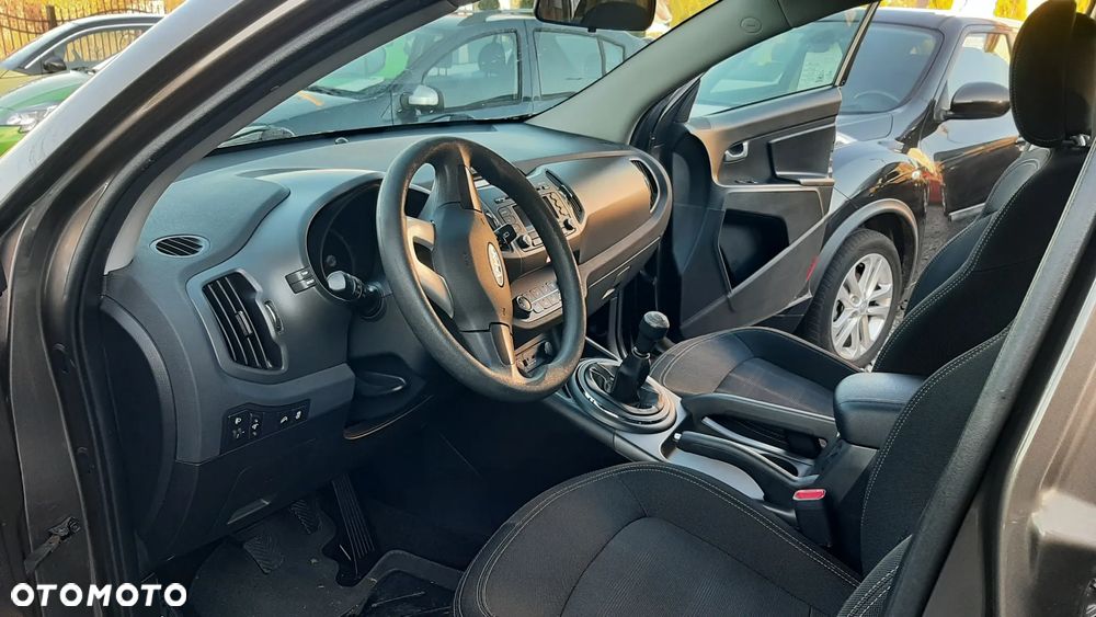 Kia Sportage 2.0 M - 9