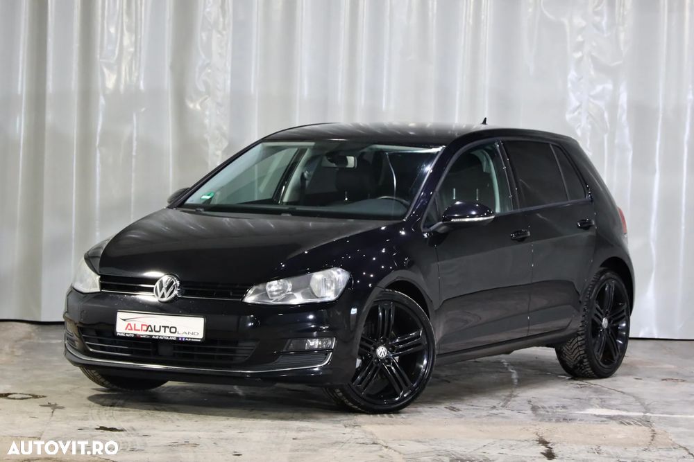 Volkswagen Golf 1.6 TDI DPF BlueMotion Technology Highline - 1