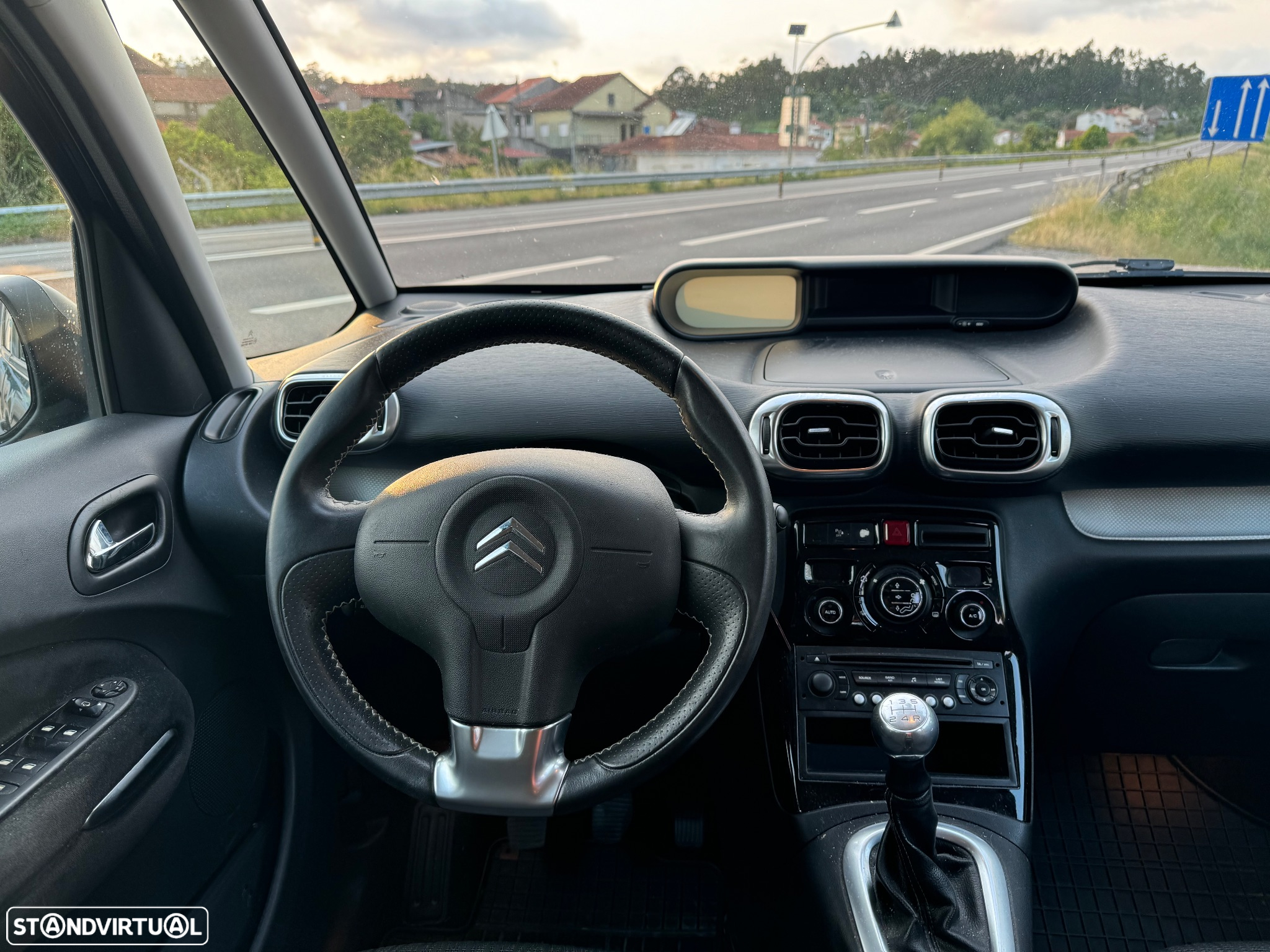 Citroën C3 Picasso 1.6 HDi Exclusive Airdream - 15