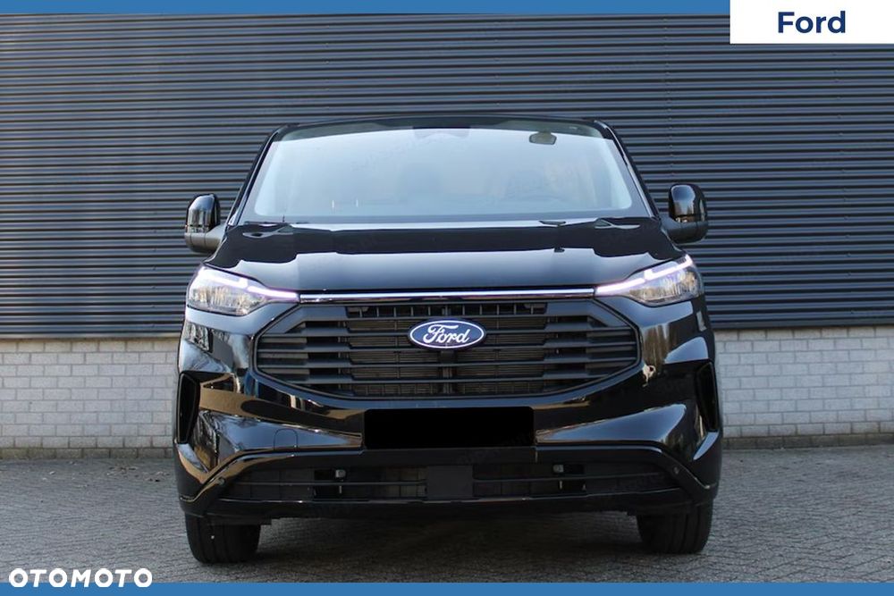 Ford Transit Custom 320 L2H1 Limited A8 2.0 170KM - 3