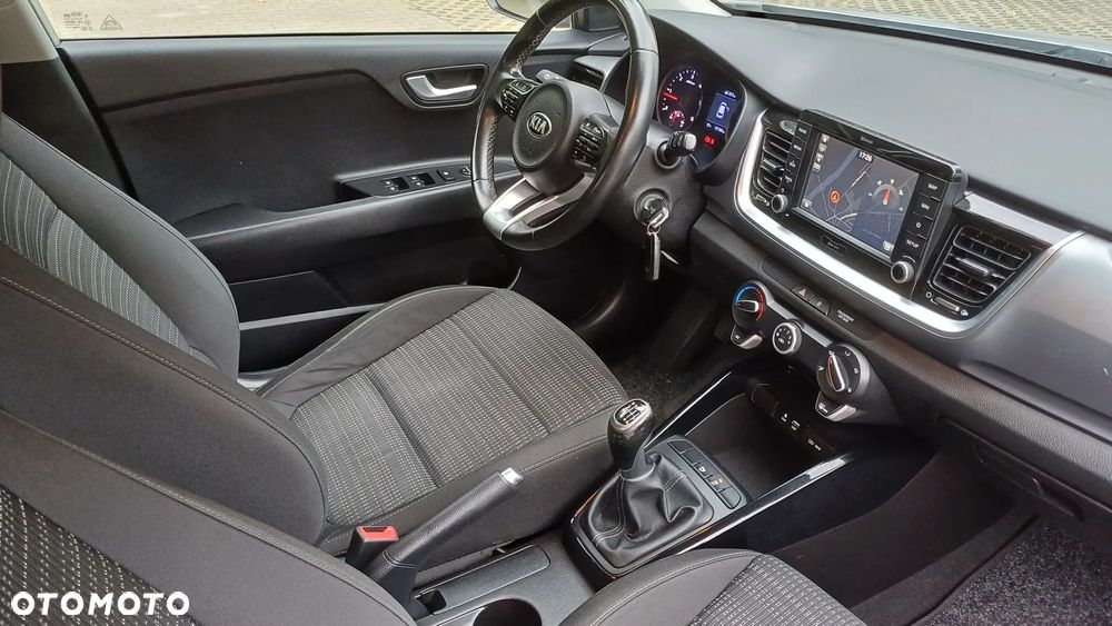 Kia Stonic 1.6 CRDi SCR L - 11