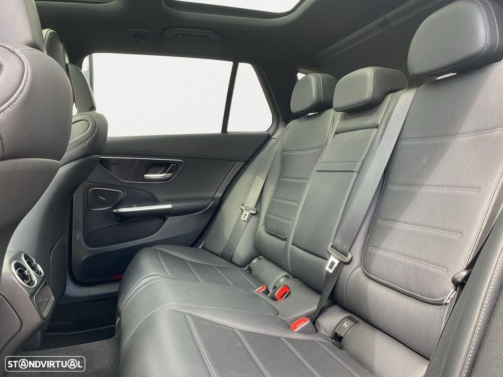 Mercedes-Benz C 300 d AMG Line - 14