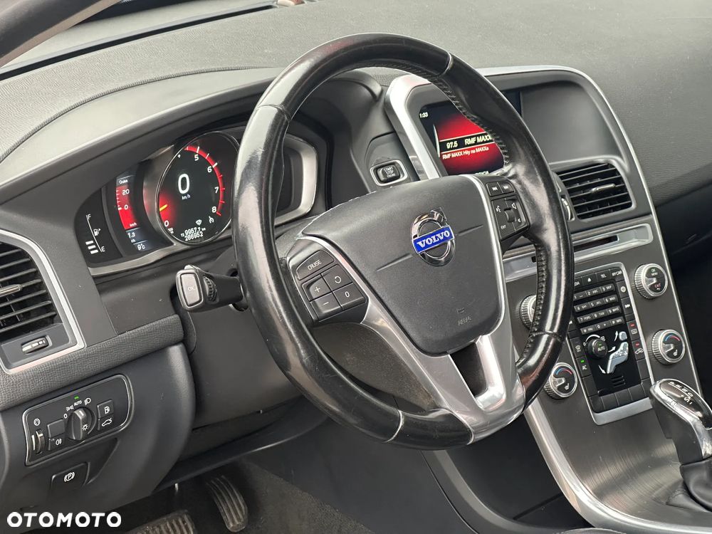 Volvo XC 60 T5 AWD Summum - 18