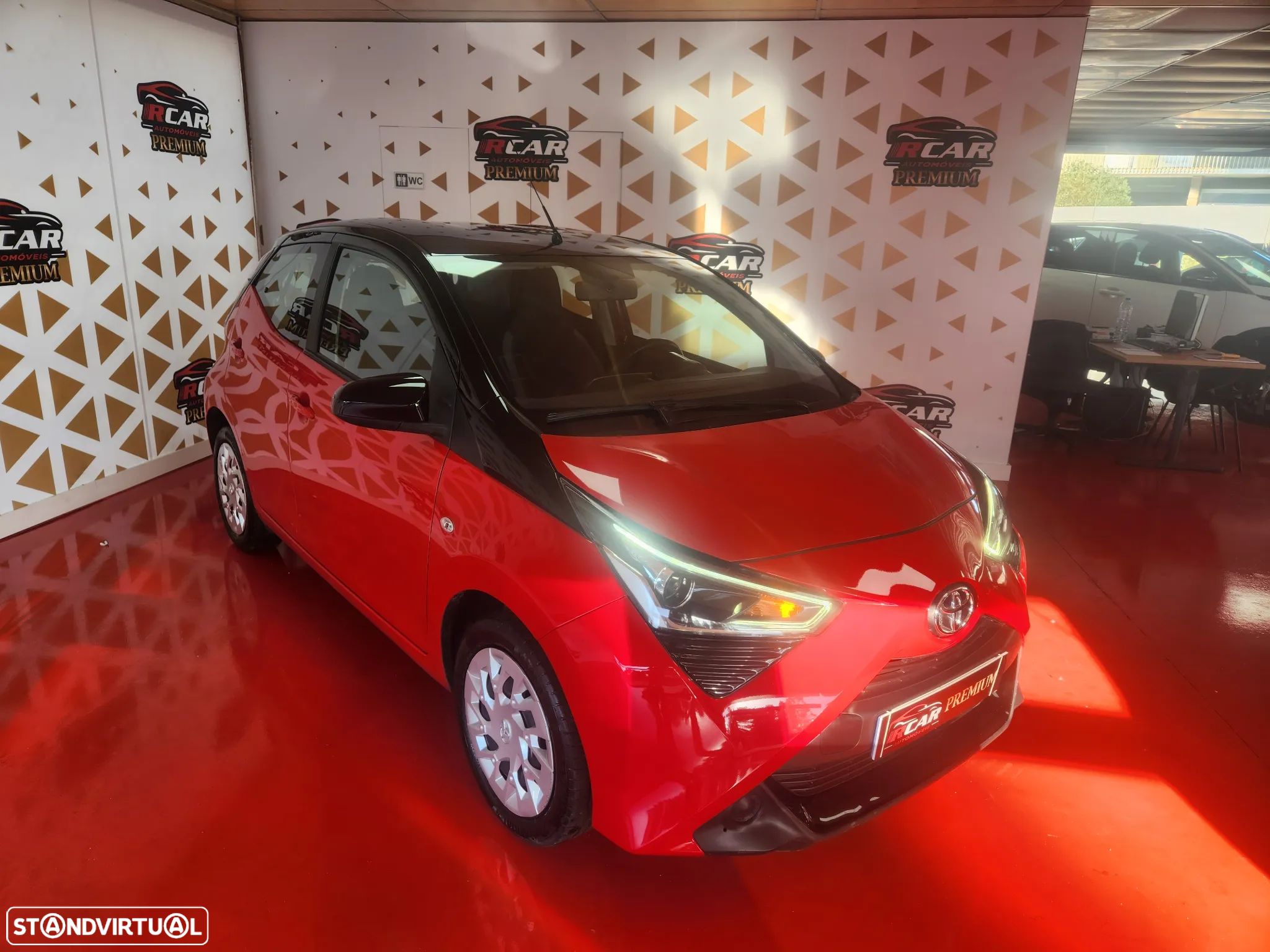 Toyota Aygo 1.0 X-Play+X-Touch - 1