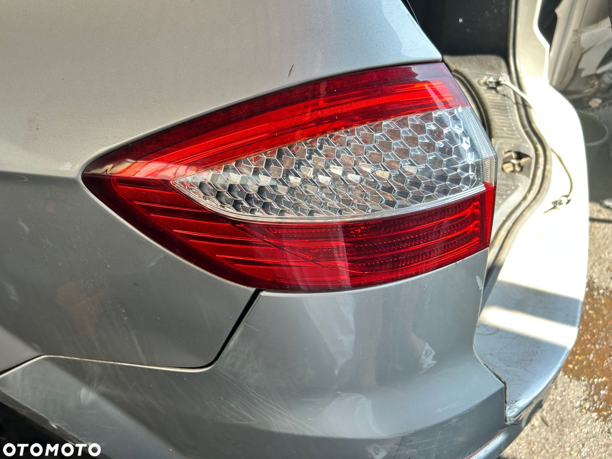 Ford Mondeo MK4 kombi lampa lewa tył tylna - 1