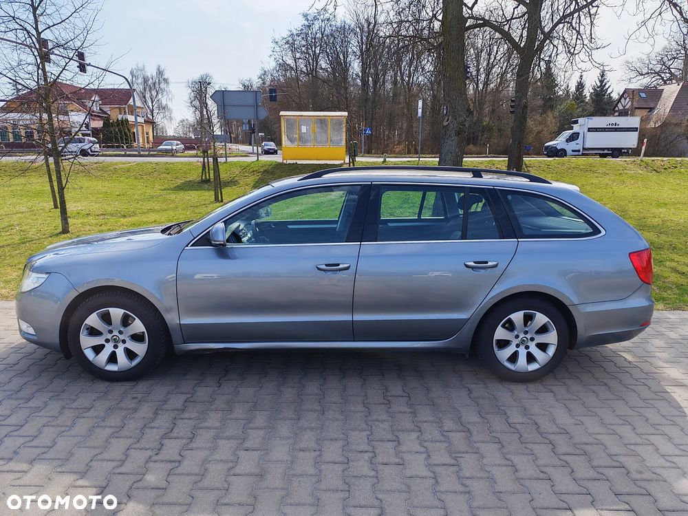Skoda Superb 1.6 TDI Active Greenline - 10