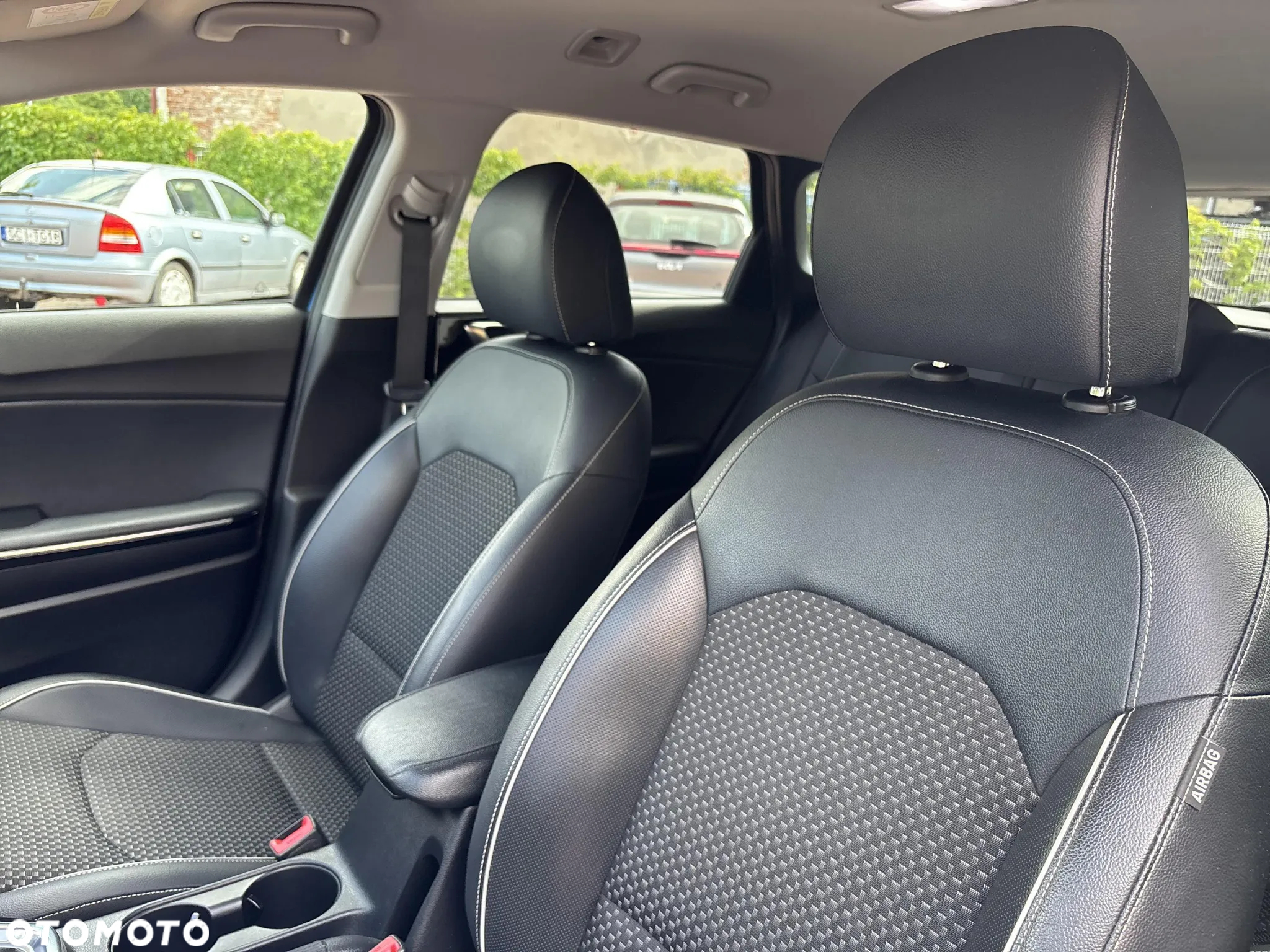 Kia Ceed 1.4 T-GDI L Business Line DCT - 21