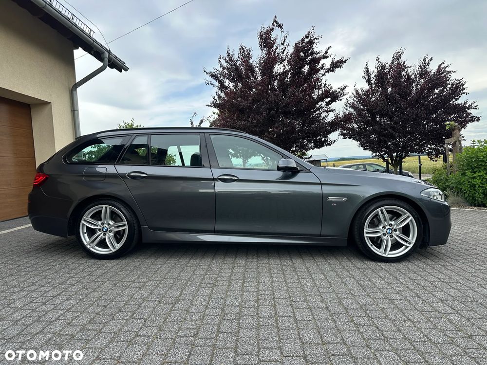 BMW Seria 5 520d xDrive - 13
