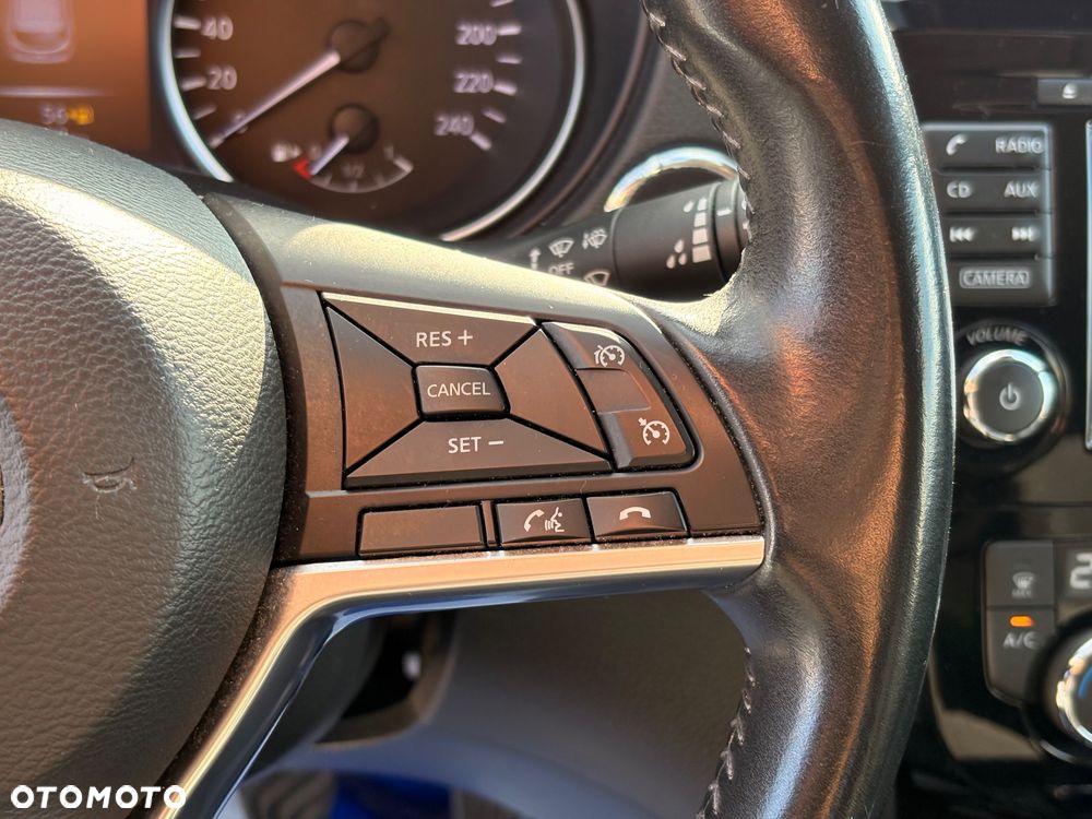 Nissan Qashqai 1.5 dCi Tekna EU6 - 14