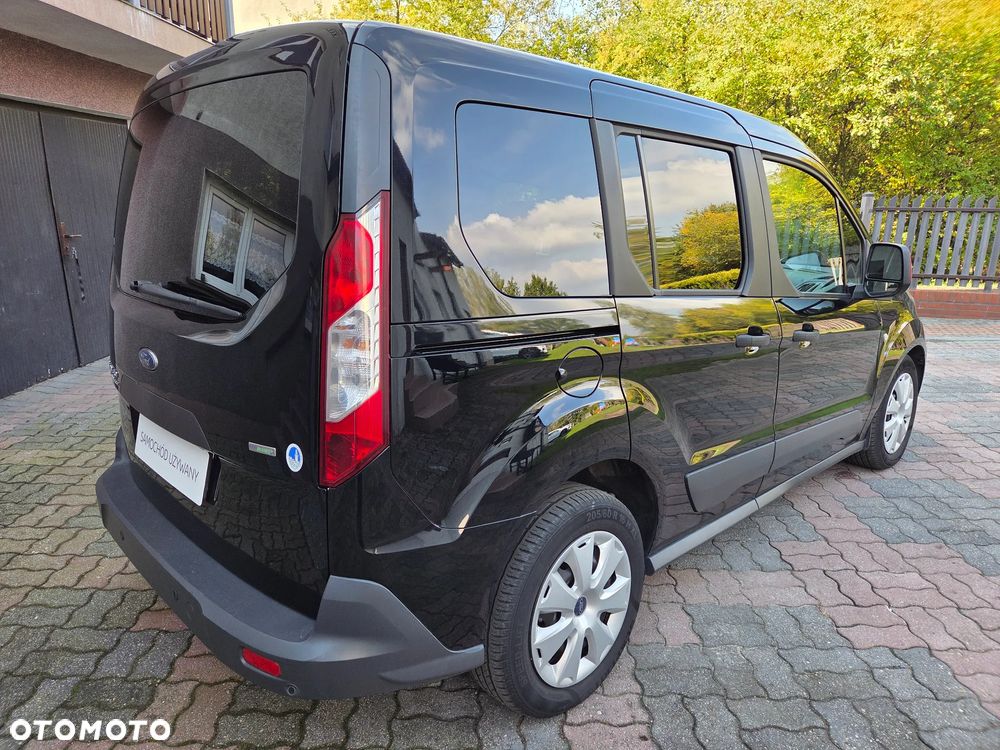 Ford Tourneo Connect - 10
