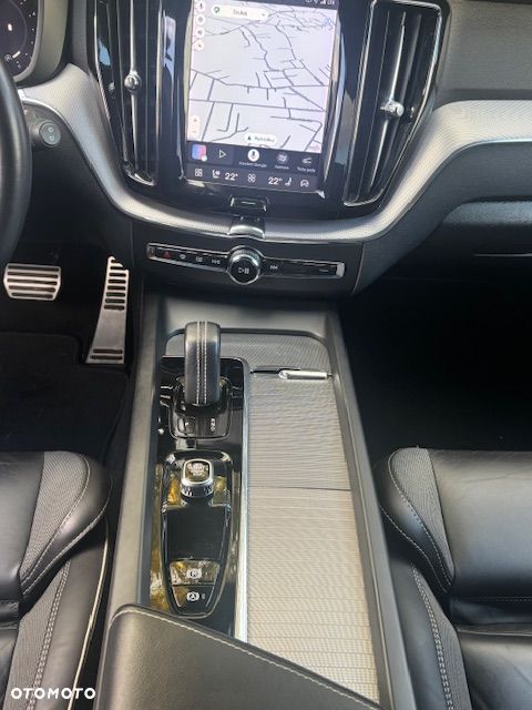 Volvo XC 60 B4 D Ultimate Dark - 12