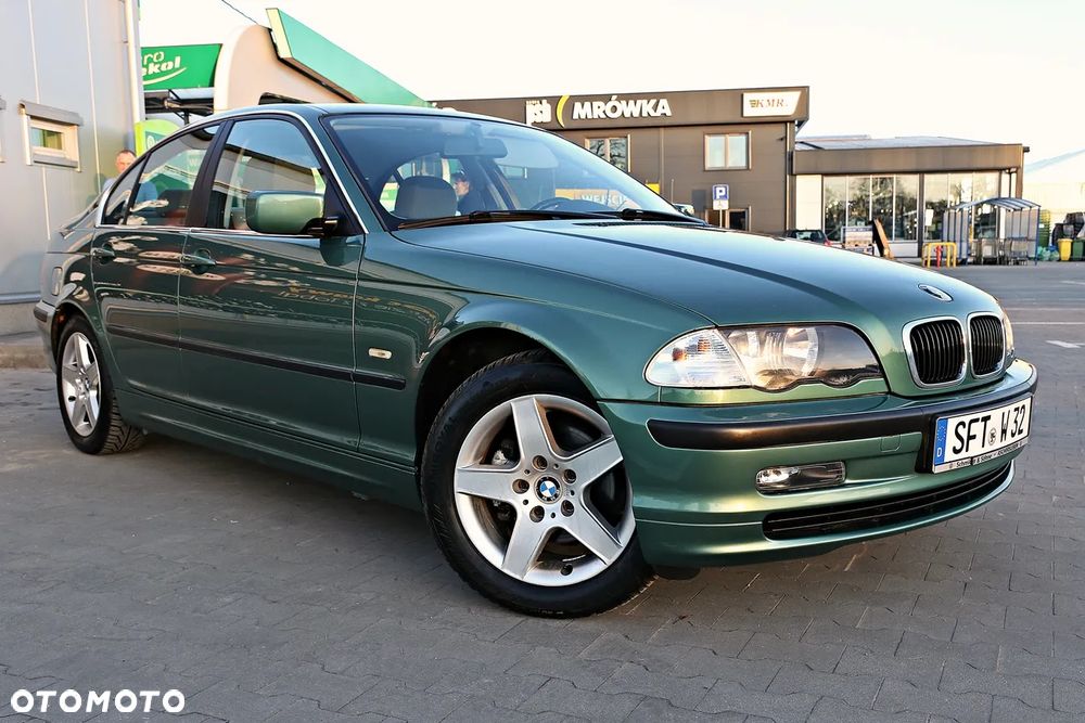 BMW Seria 3 320i - 14