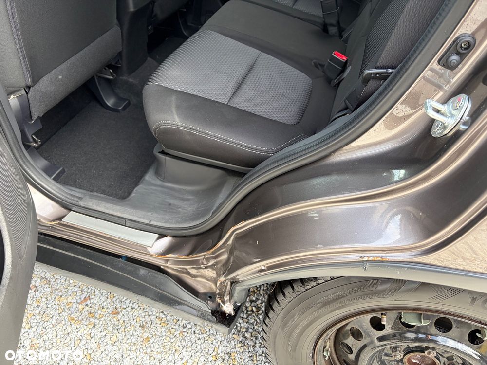 Mitsubishi Outlander 2.0 2WD CVT Edition - 11