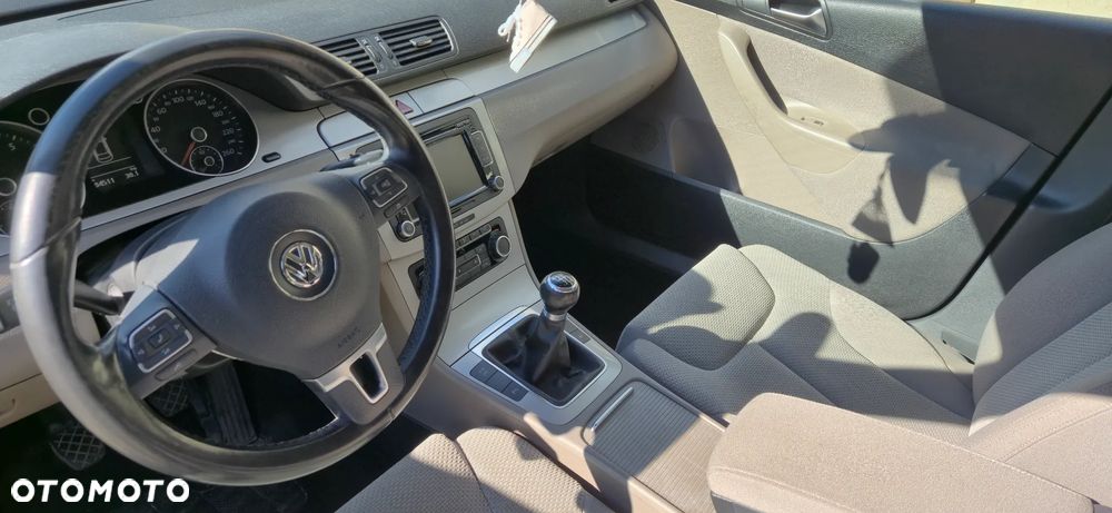 Volkswagen Passat 1.8 TSI Comfortline - 20