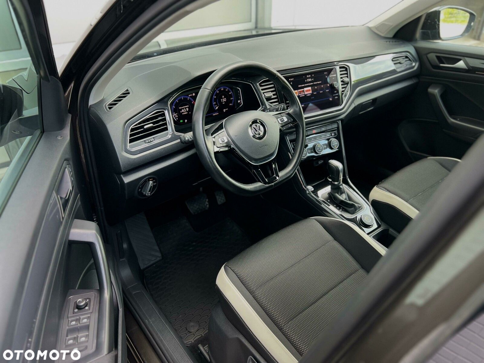 Volkswagen T-Roc 2.0 TSI 4Motion Premium DSG - 9