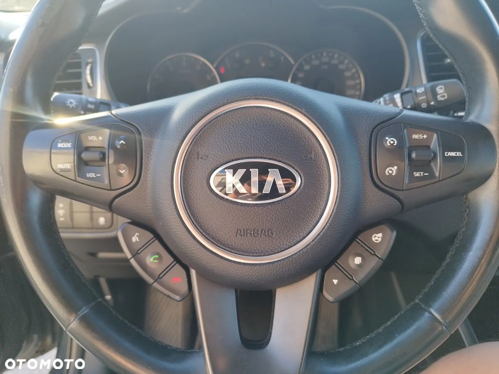 Kia Carens 1.6 GDI M - 16