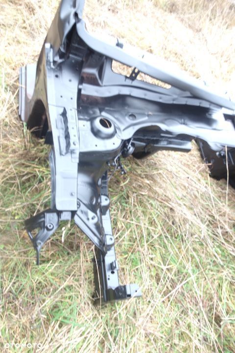 PODŁUŻNICA PRAWY PRZÓD HYUNDAI I20 II - 2