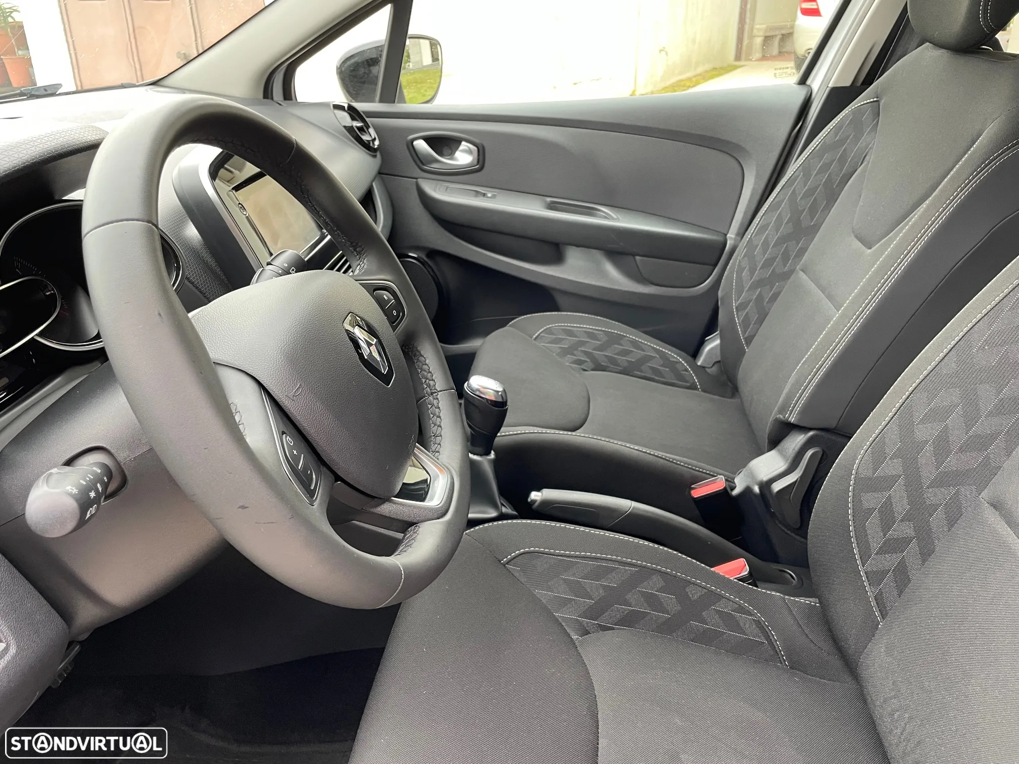 Renault Clio Sport Tourer 1.5 dCi Limited - 27