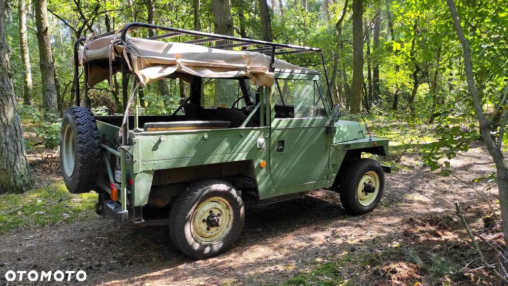 Land Rover Defender - 8