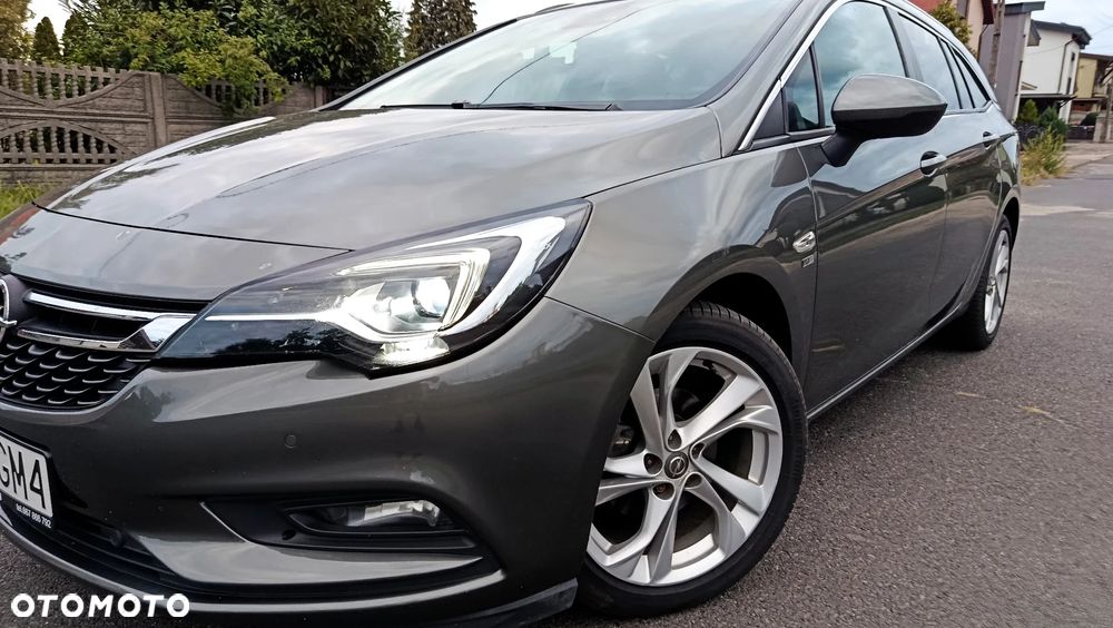 Opel Astra 1.4 Turbo 120 Jahre - 1