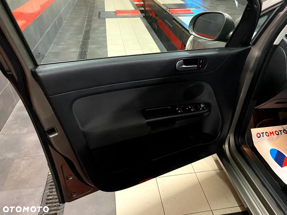 Volkswagen Golf Plus 1.6 TDI DPF DSG Highline - 12