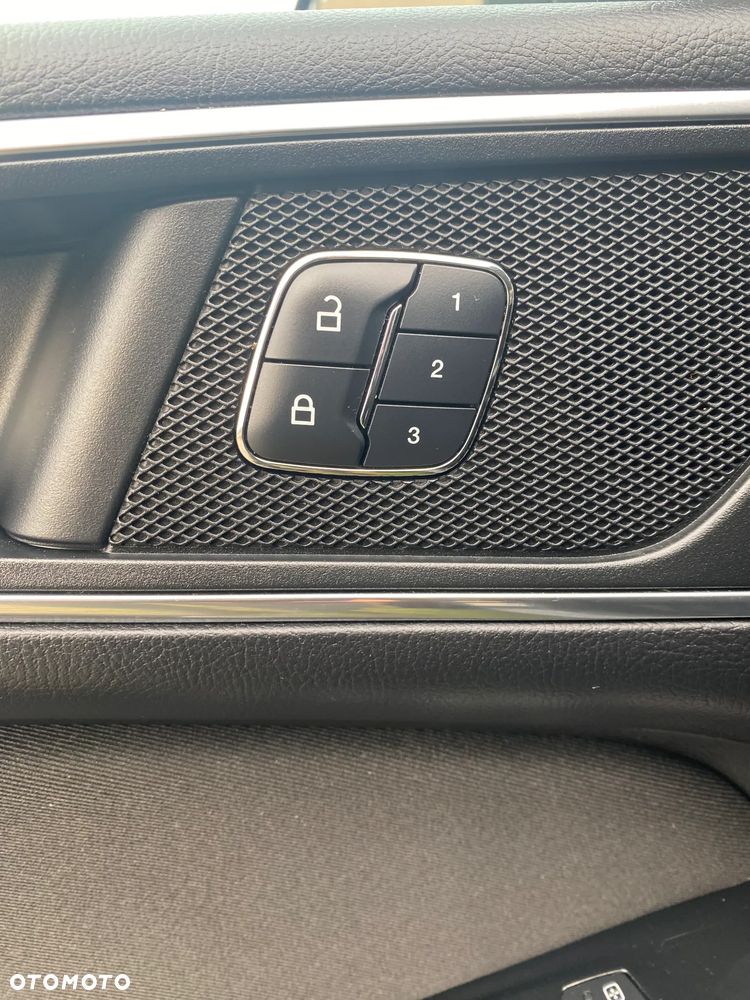 Ford S-Max 2.0 TDCi Titanium PowerShift - 33
