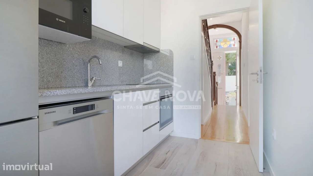 Moradia T3 totalmente renovada - Porto - Grande imagem: 5/29
