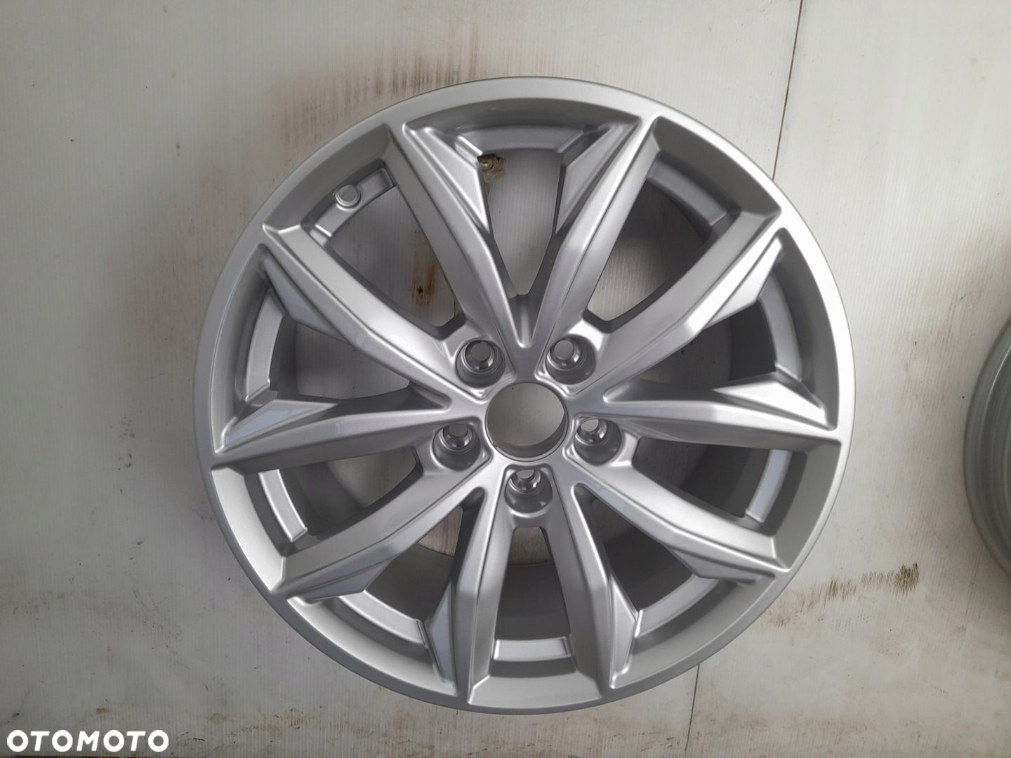 Felgi aluminiowe Audi OE 80A601025J 7.0" x 17" 5x112 ET34 - 5