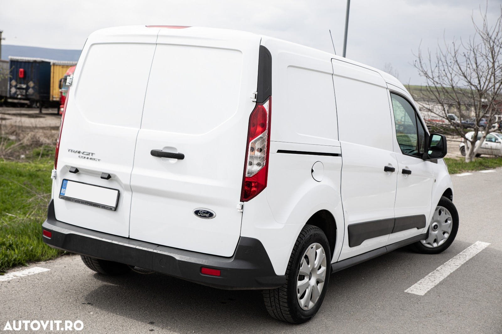 Ford Tourneo conect - 4