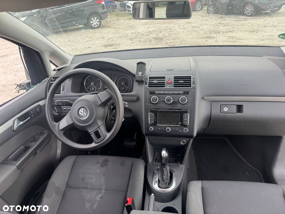 Volkswagen Touran 1.6 TDI DPF DSG Cup - 11