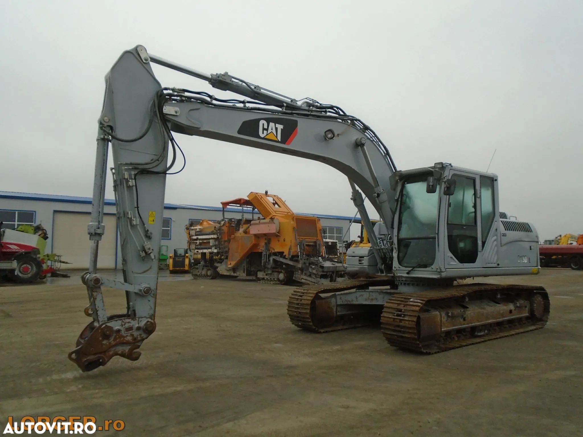 Cat 319D - 1