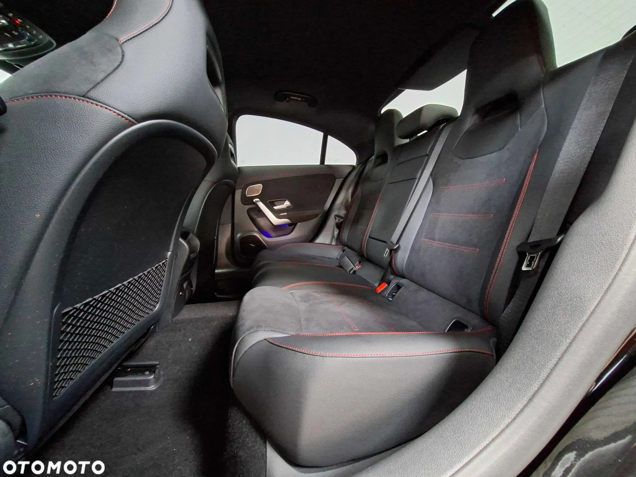Mercedes-Benz CLA 220 d AMG Line 8G-DCT - 12