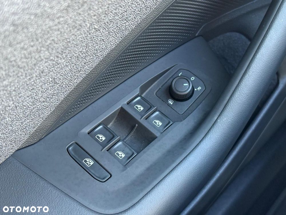 Volkswagen Passat - 24