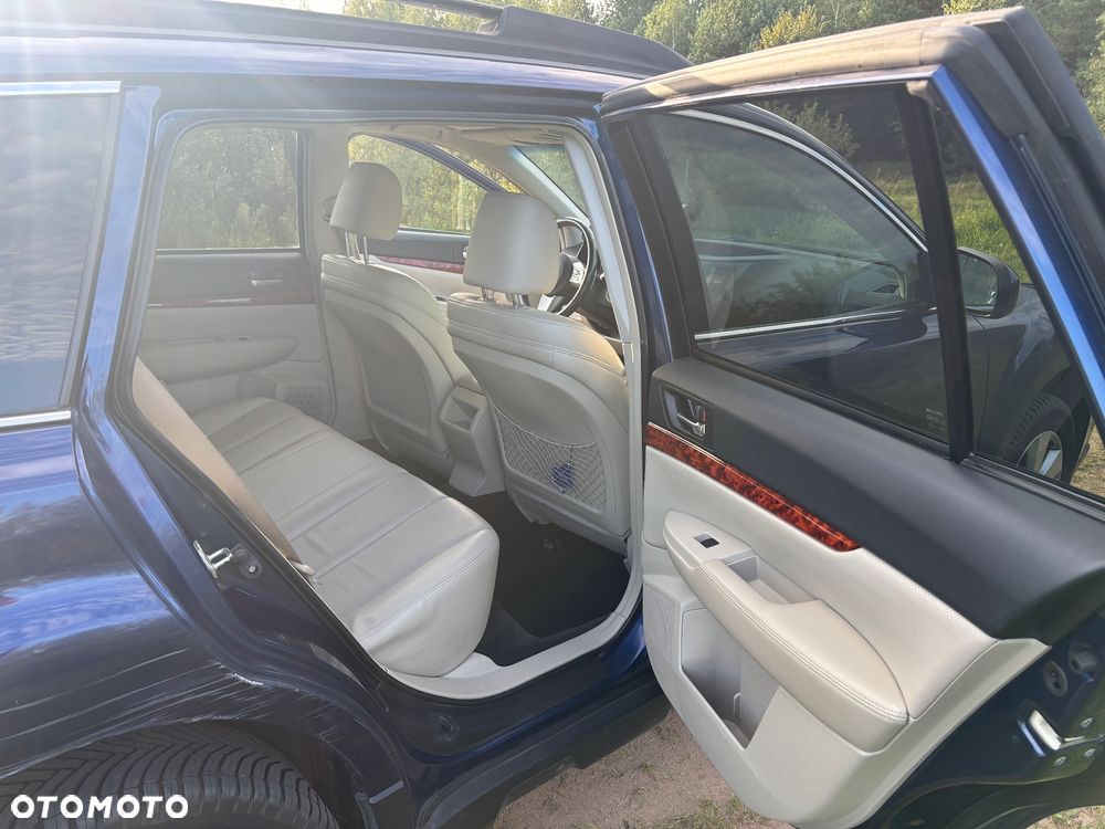 Subaru Outback - 10