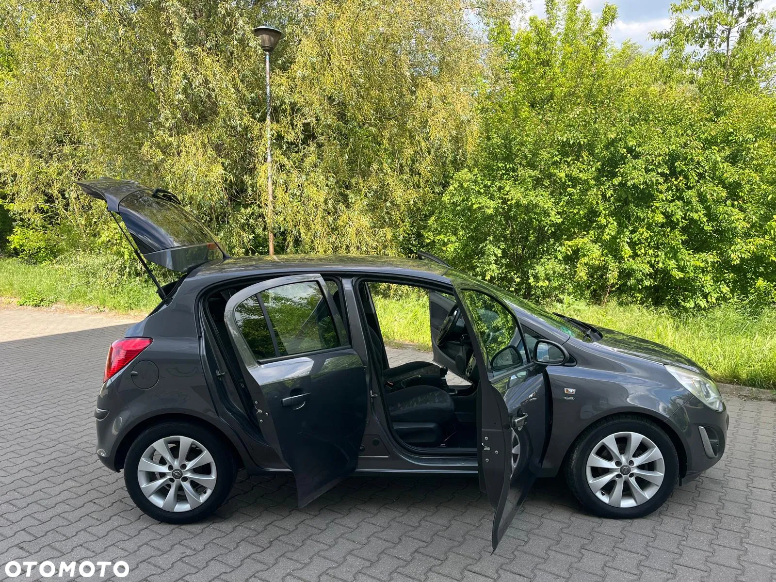 Opel Corsa 1.4 16V Color Edition - 21