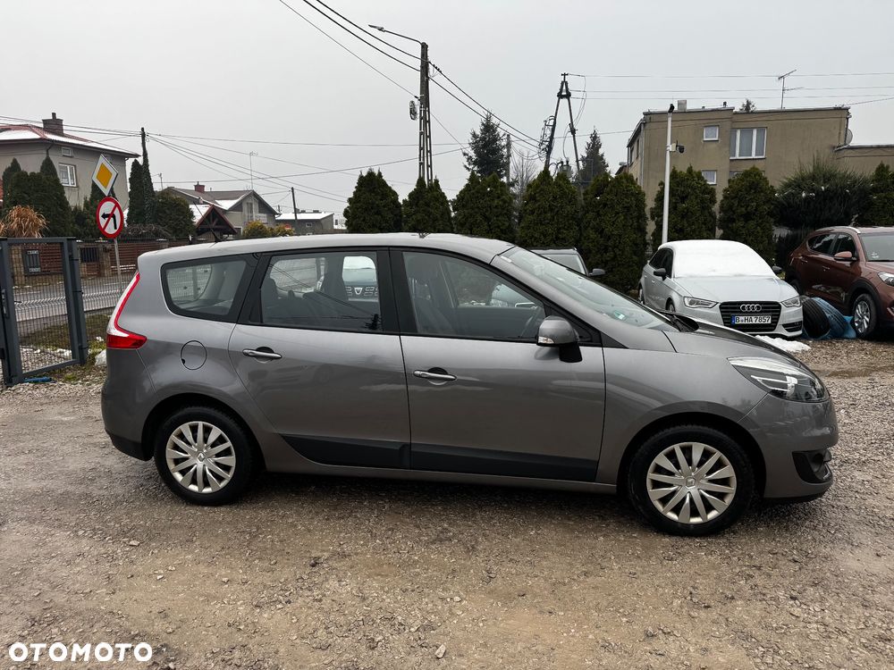 Renault Scenic 1.6 16V Expression - 8