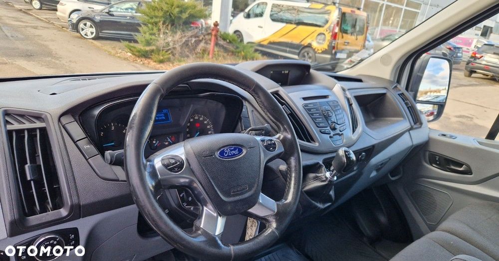 Ford Transit - 19