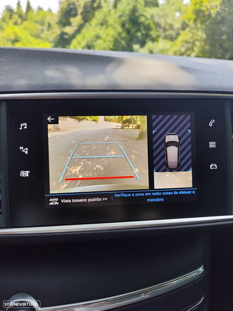 Peugeot 308 1.2 PureTech Allure EAT8 - 16