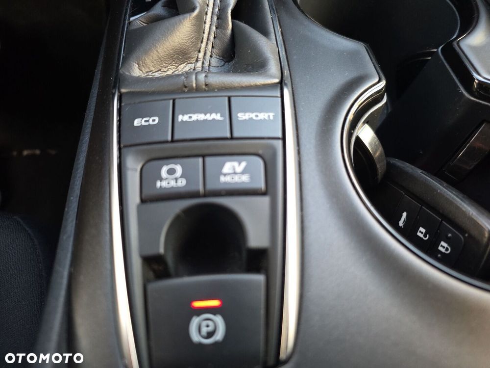 Toyota Camry 2.5 Hybrid Comfort CVT - 19